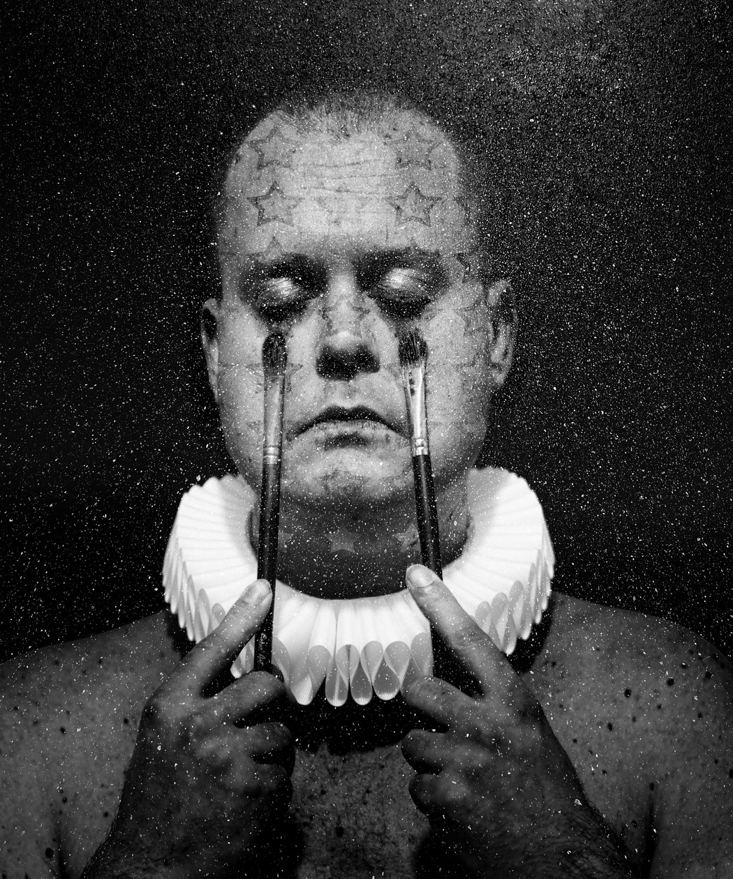 A clowns death (serie), 2016 (fotomanipulation) av Johan Lilja