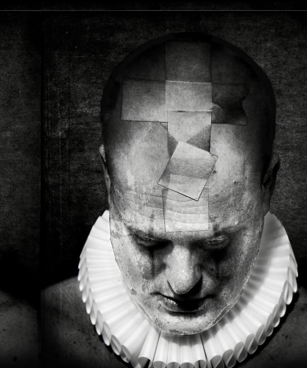 A clowns death (serie), 2016 (fotomanipulation) av Johan Lilja