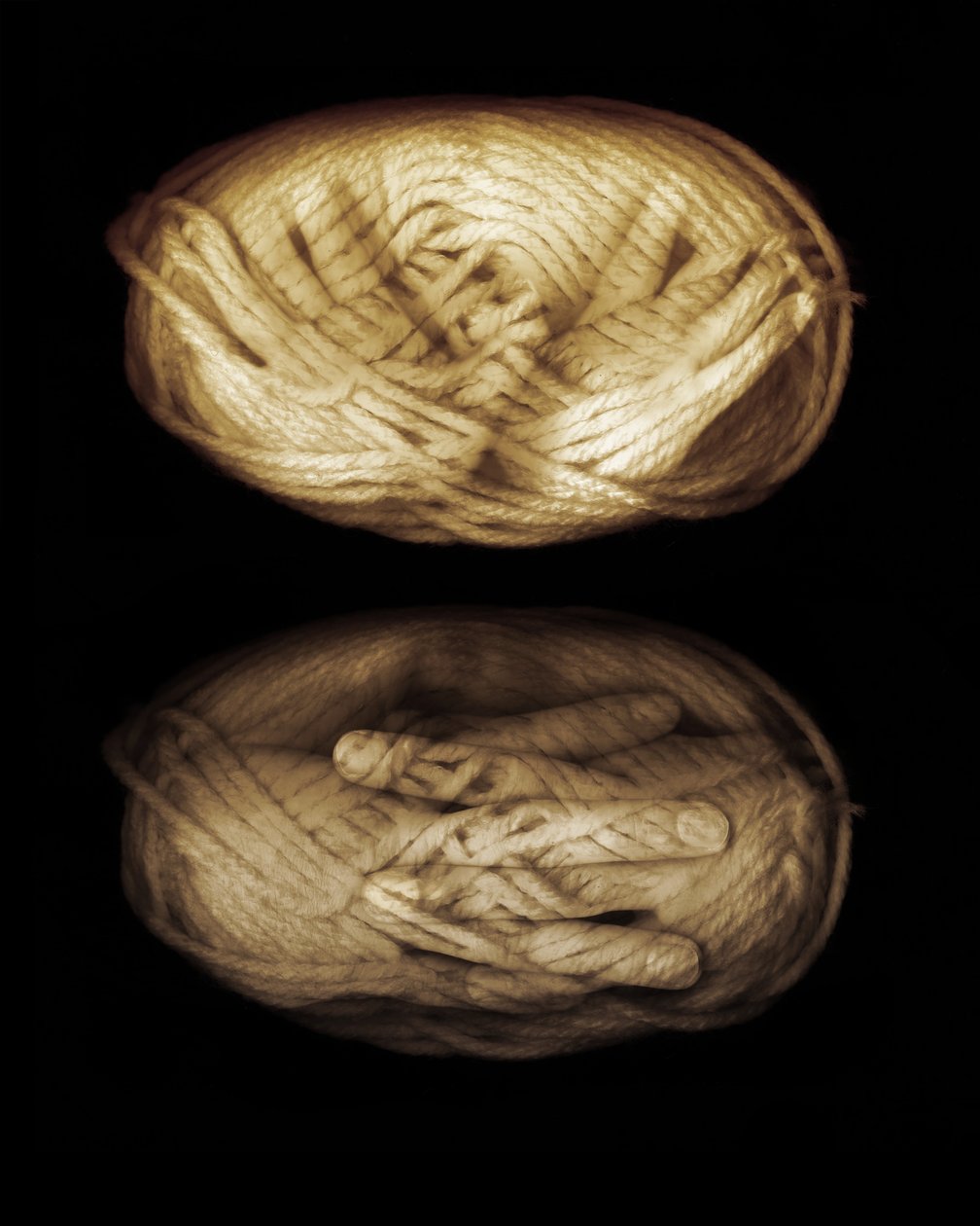 Garnhänder, 2013 (fotomanipulation) av Johan Lilja