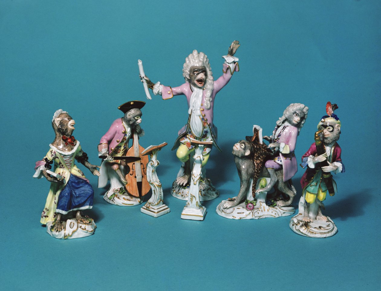 Meissen apband, ca 1750 (porslin) av Johann Joachim Kaendler