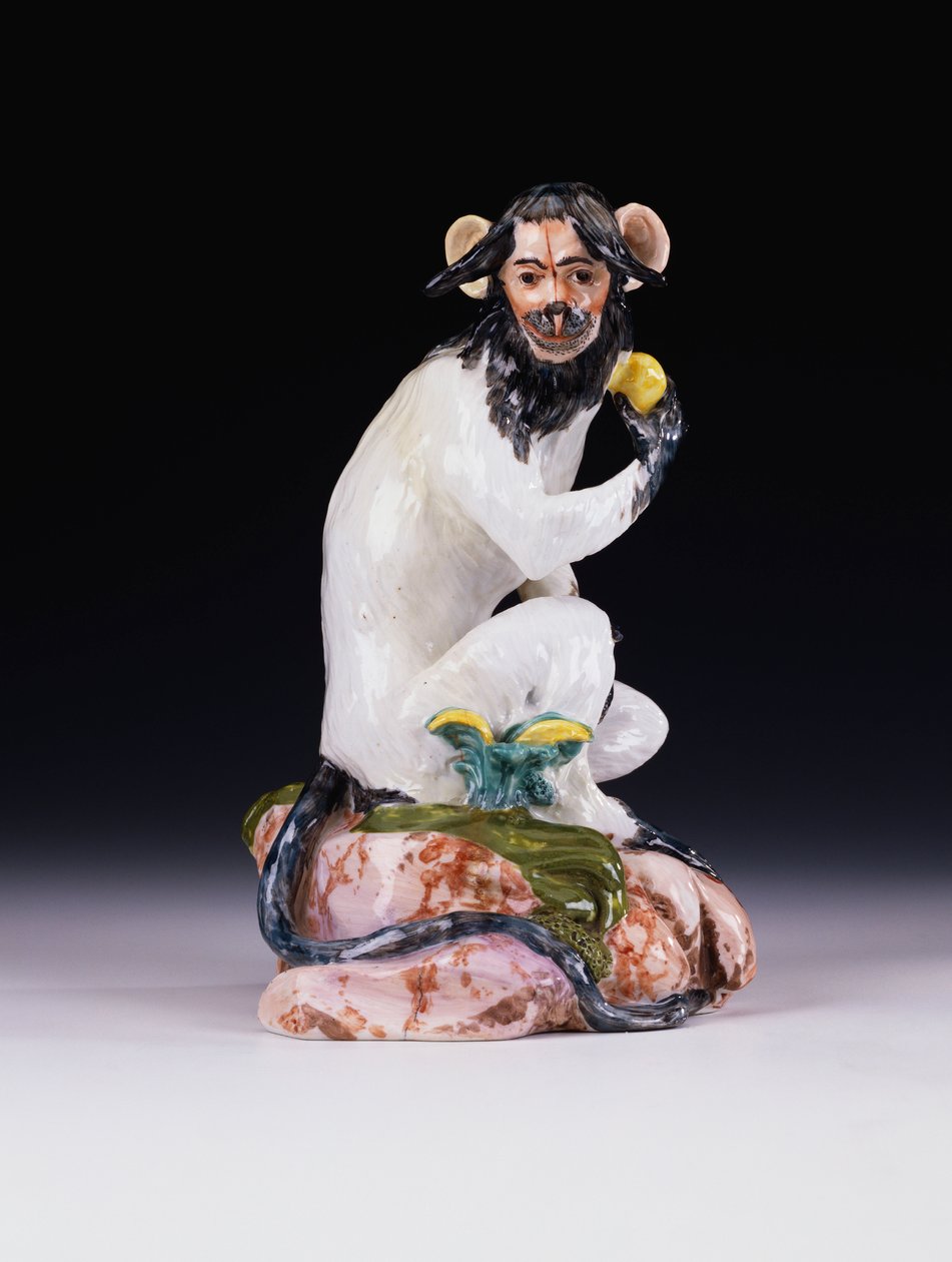En Meissen-modell av en apa, ca 1735 av Johann Gottlob Kirchner