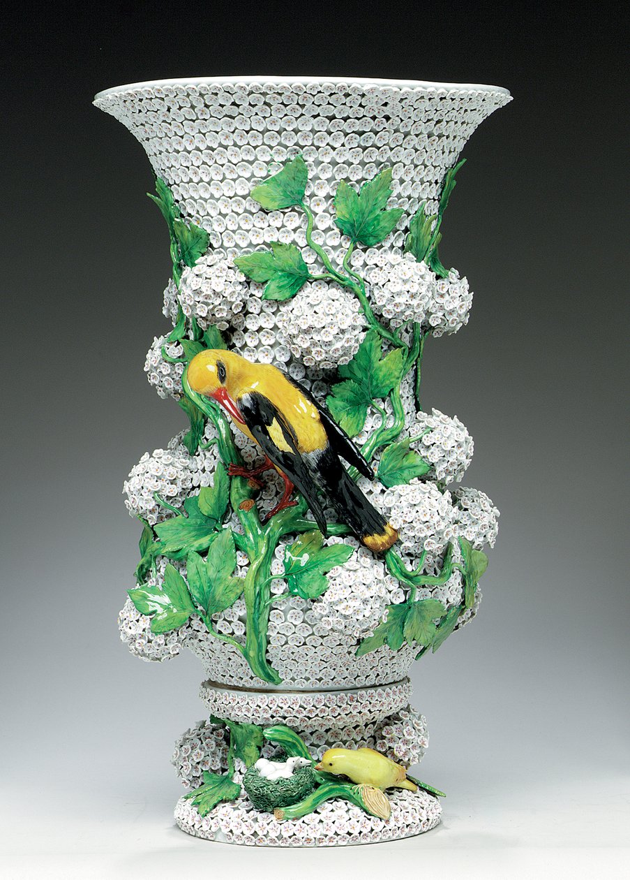 Meissen snöbollsvas, mitten till slutet av 1800-talet (porslin) av Johann Joachim (after) Kändler