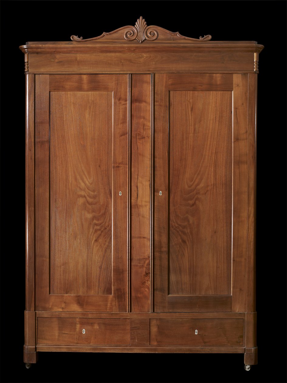 Garderob, c. 1846-1860 (svart valnöt; tall) av Johann Michael (attr.to) Jahn