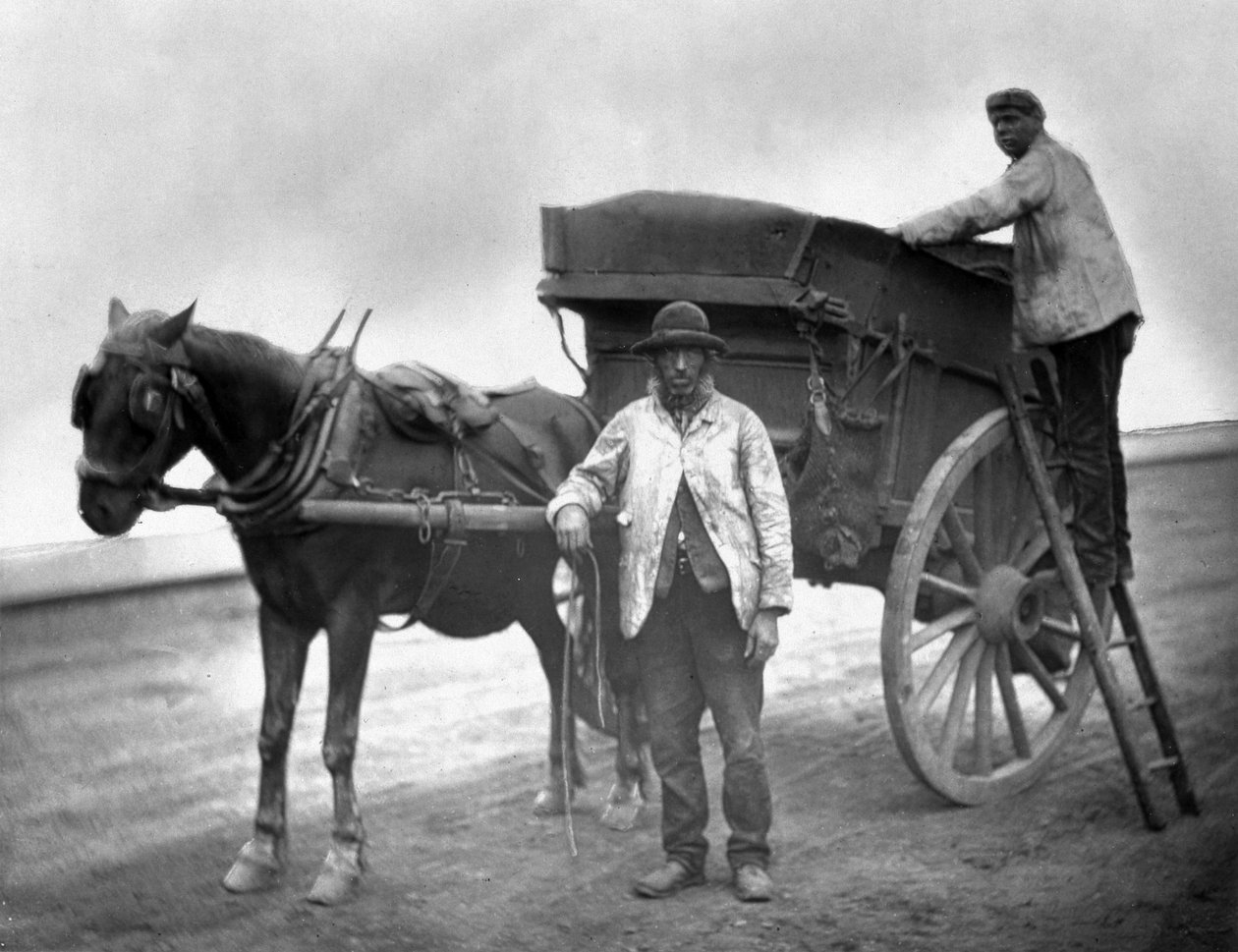Flying Dustmen, från "Street Life in London", av J. Thomson och Adolphe Smith, 1877 av John Thomson