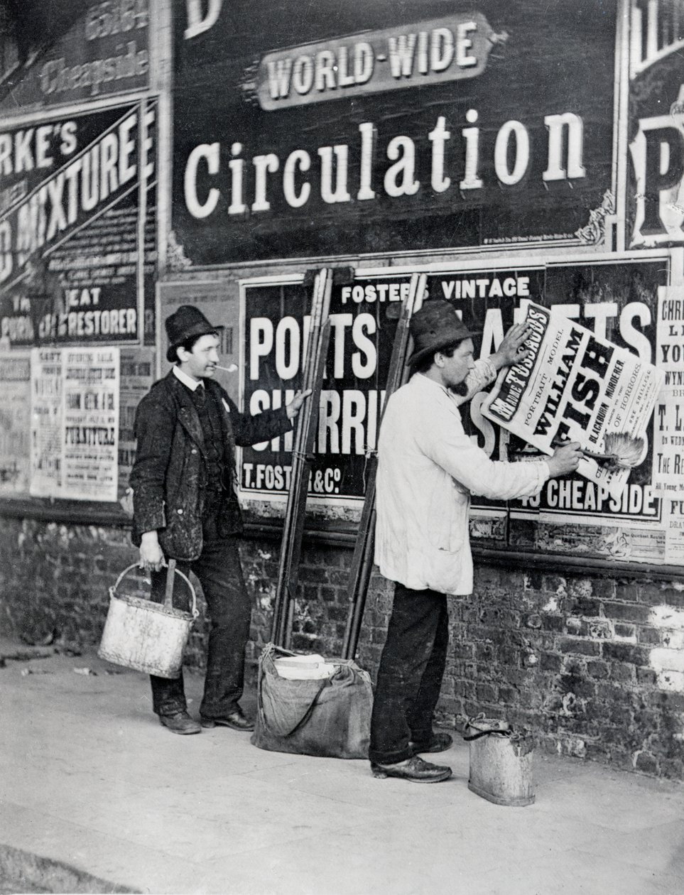 Street Advertising, från "Street Life in London", 1877 av John Thomson