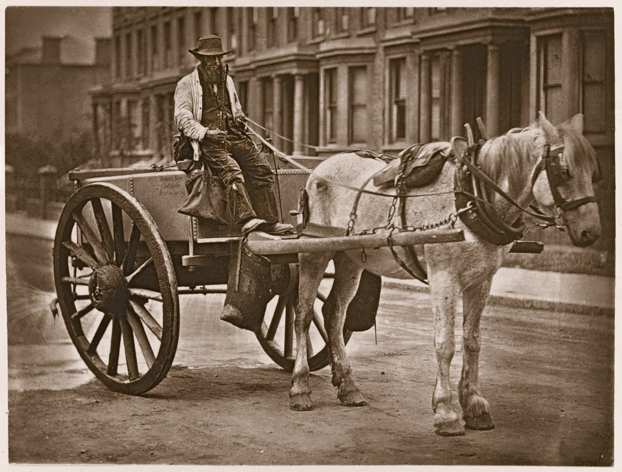 The Water Cart, från "Street Life in London", 1877-78 (woodburytype) av John Thomson