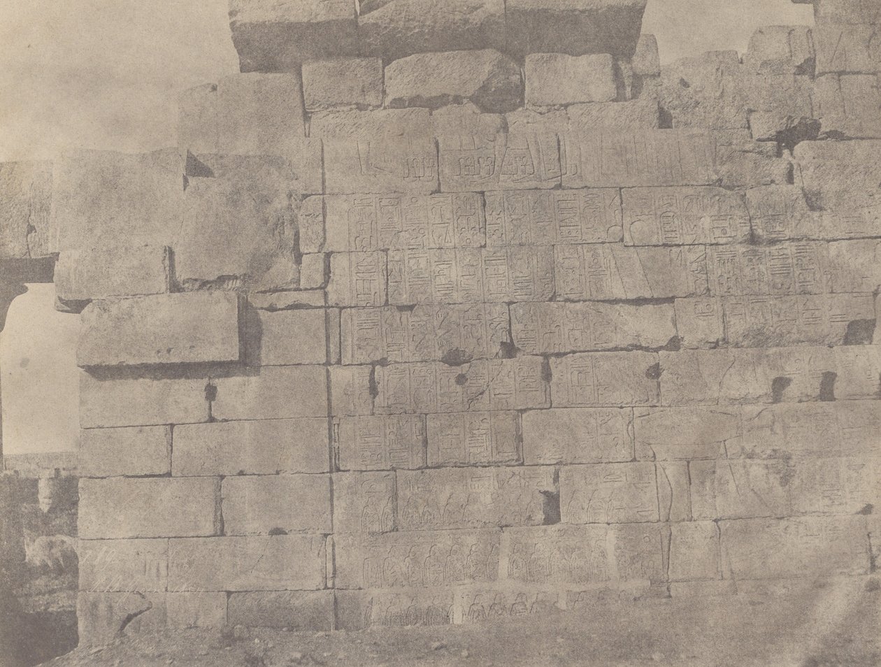 [Karnac, Hypostyle Hall, södra väggen (exteriör) av John Beasley Greene