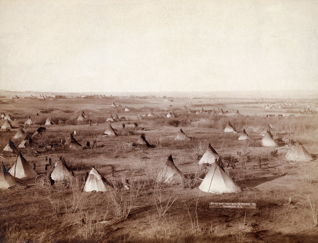Lakota Tribal Village 1891 av John Grabill av John C. H. Grabill
