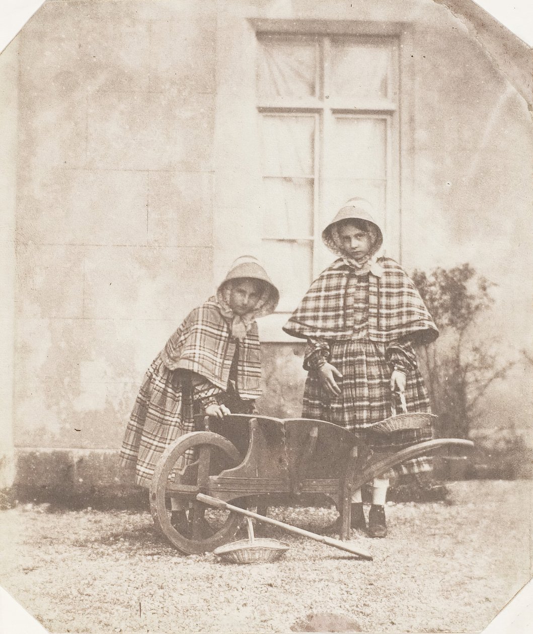 Elinor och Lucy Llewelyn, 1853-56. av John Dillwyn Llewelyn