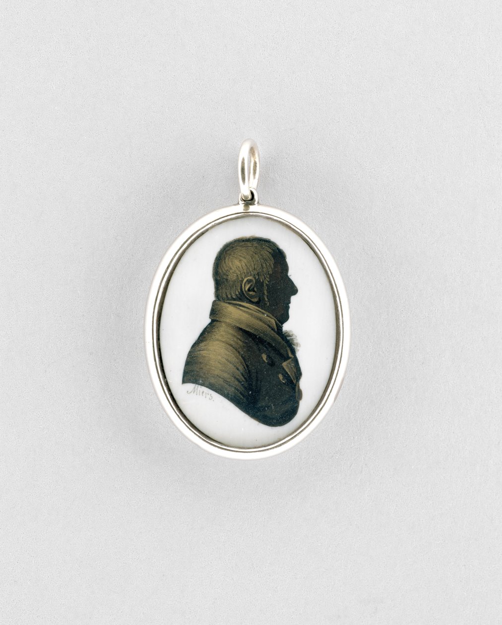 Hänge med siluett, ca 1795 (akvarell på elfenben, 9 k roséguld, pärlor, hår och glas) av John Field