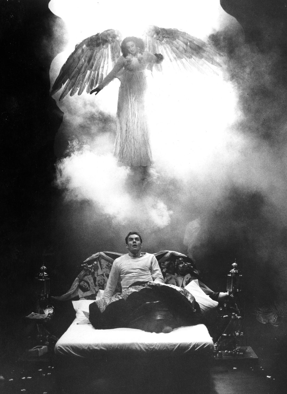 Angels In America skriven av Tony Kushner av John Haynes