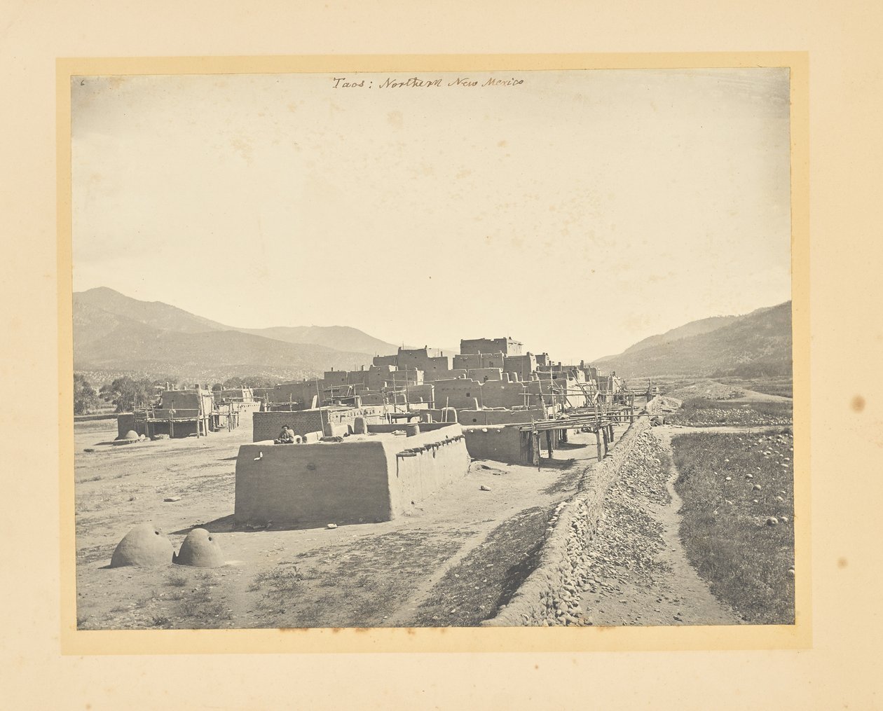 Taos: Norra New Mexico av John K. Hillers