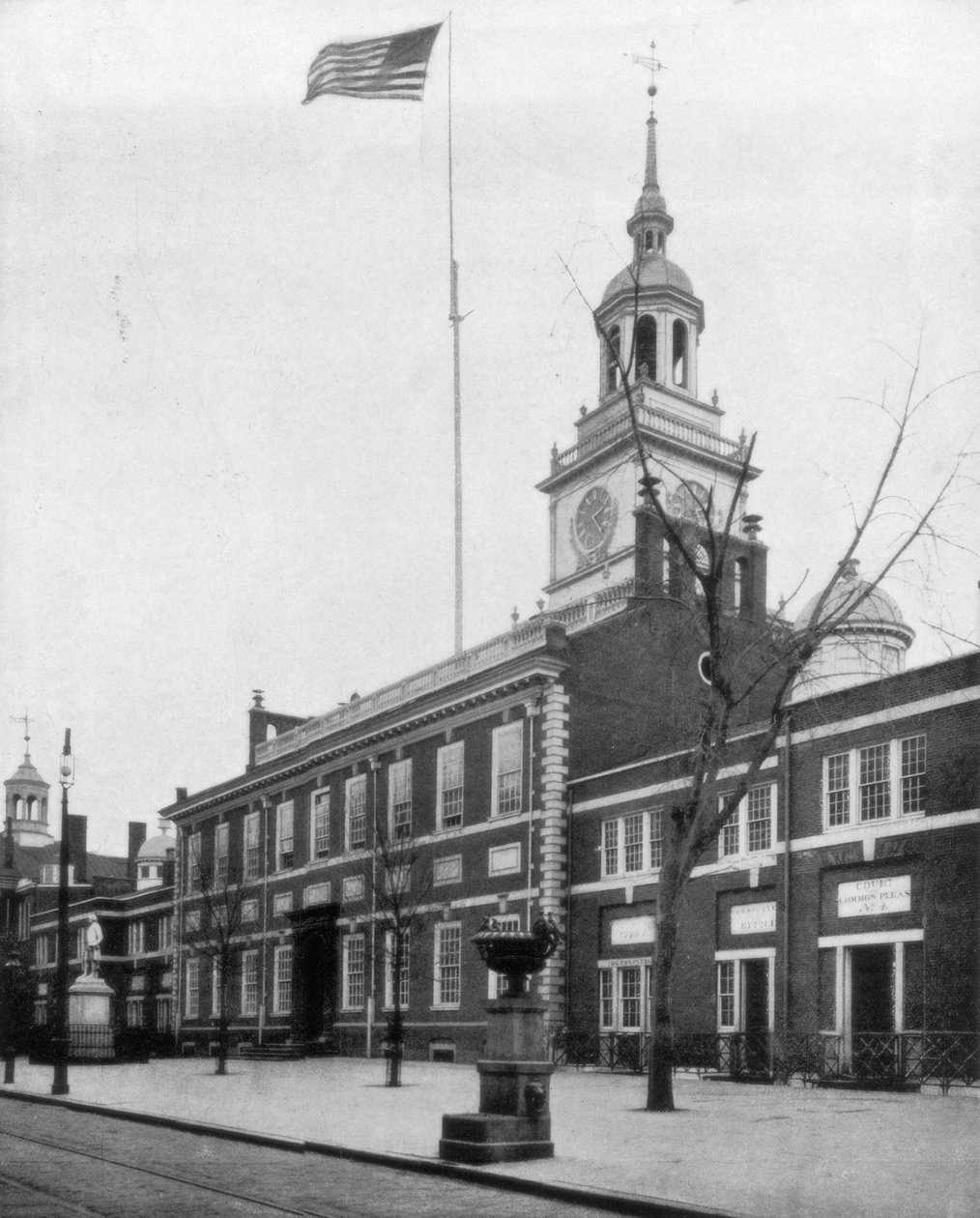 Independence Hall, Philadelphia, USA, sent 1800-tal. av John L. Stoddard