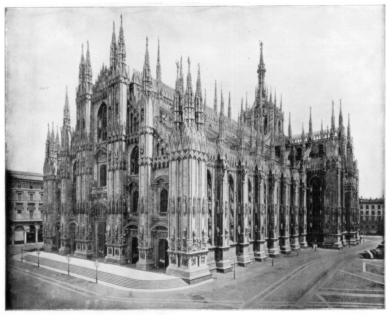Milanos katedral, Italien, sent 1800-tal. av John L. Stoddard