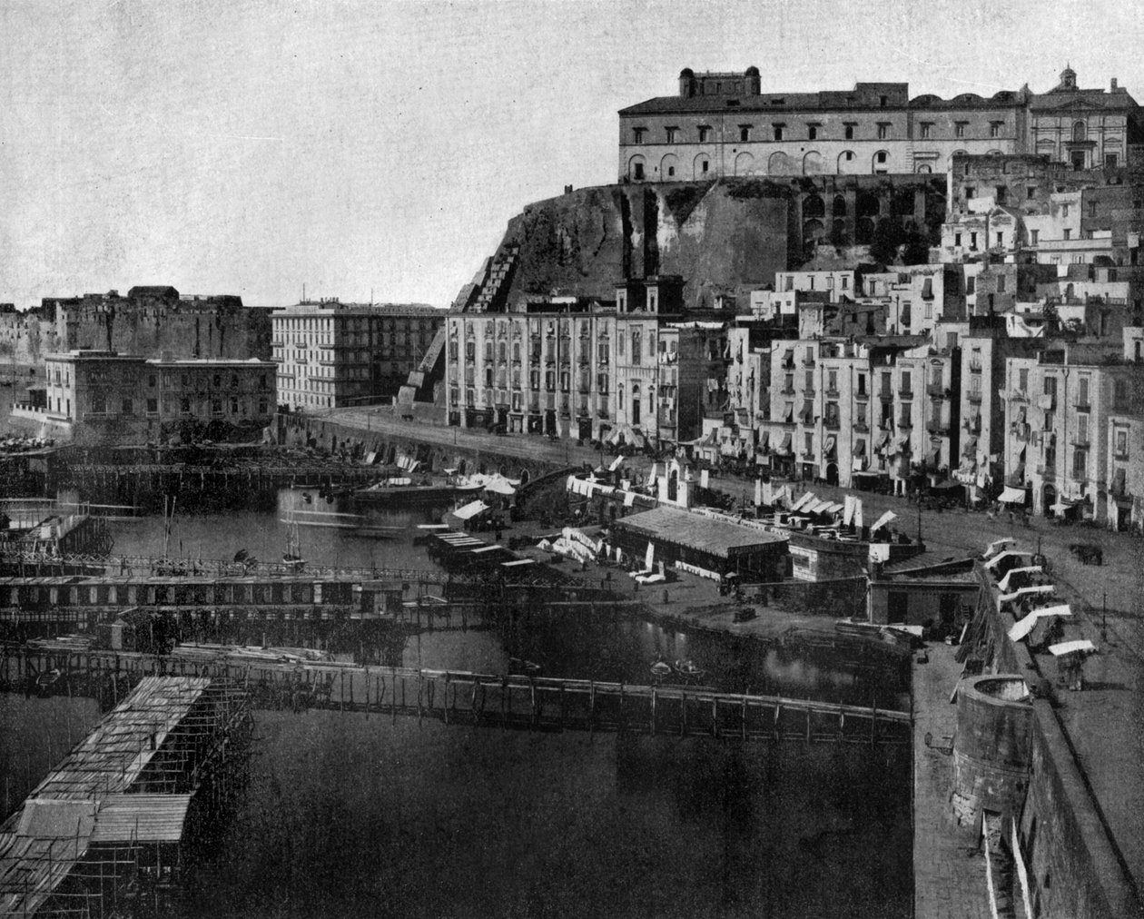 Saint Lucia a Neapel foto av John Lawson Stoddard (1850 1931) Resenär och konferensdeltagare Utbildningspublikation för -Chicago (s/v foto) av John Lawson Stoddard