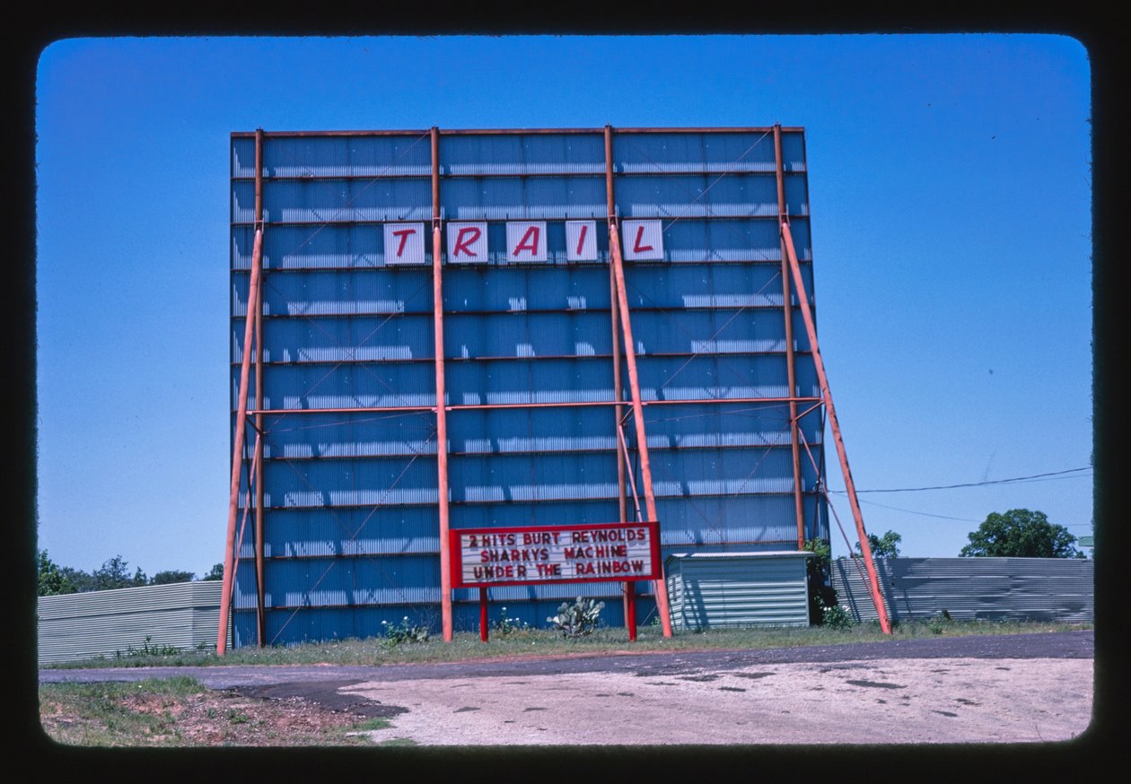 Trail Drive-In, Athens, Texas, USA av John Margolies