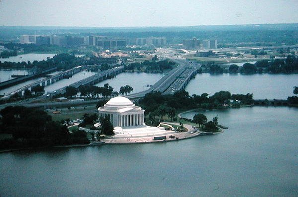 Jefferson Memorial, byggt 1938-43 av John Russell Pope