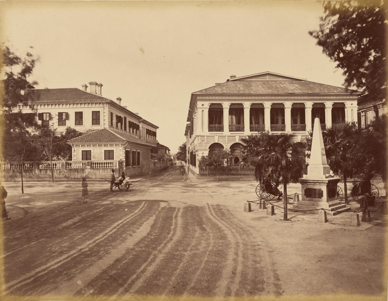 Siemssen and Co.-byggnaden och monumentet över den ständigt segerrika armén, Shanghai av John Thomson