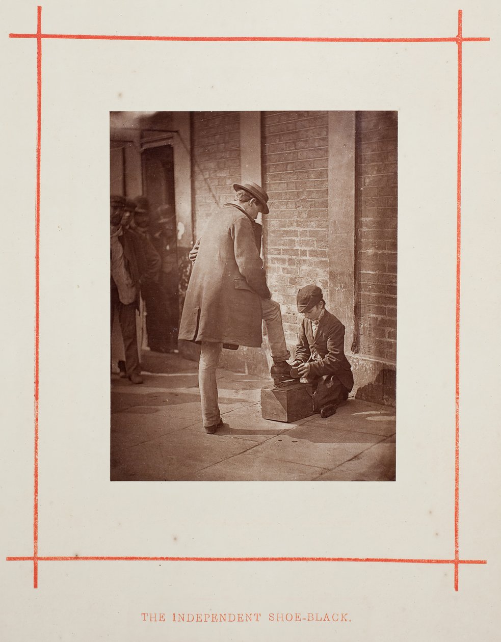 The Independent Shoe-Black, 1877. av John Thomson