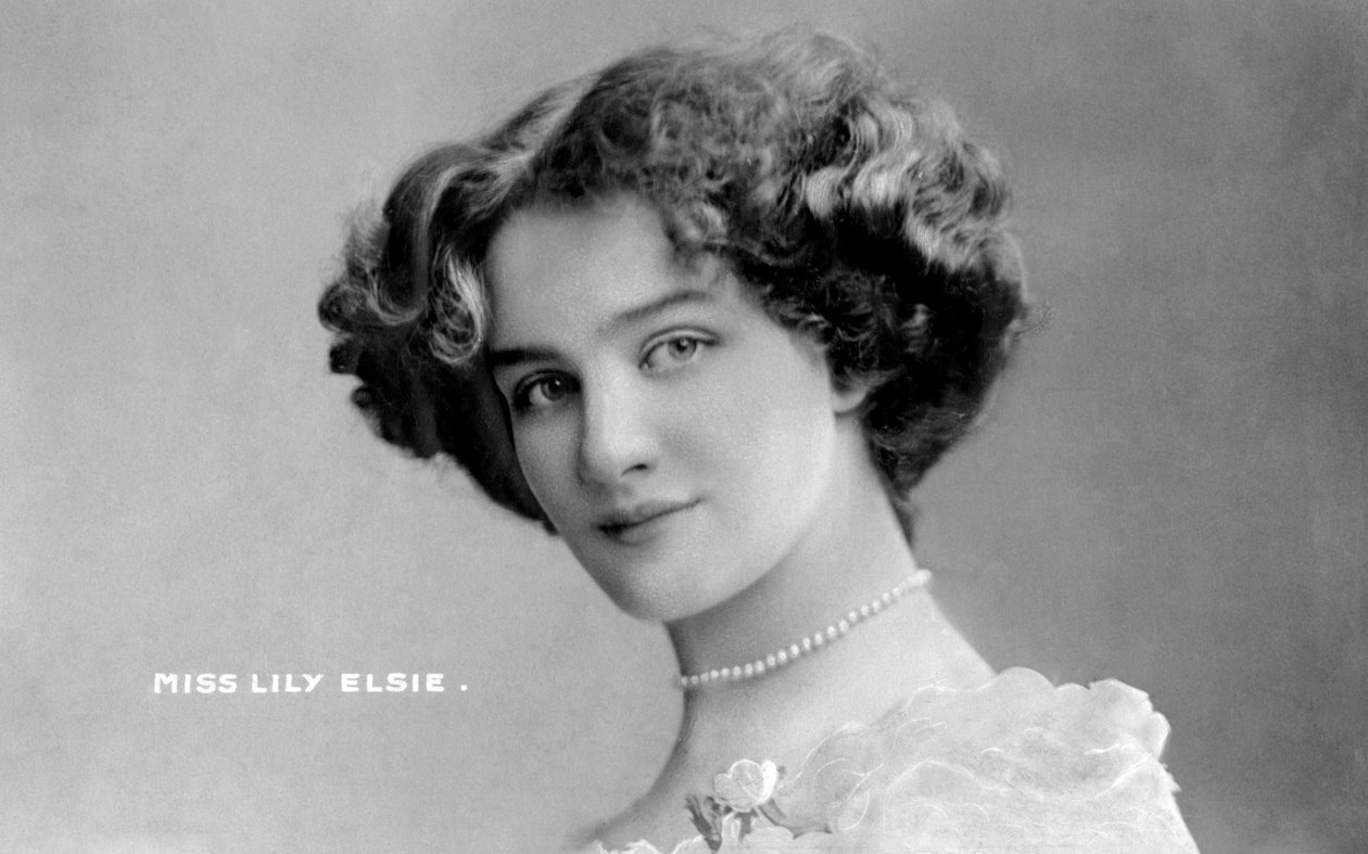 Lily Elsie 1886-1962, engelsk skådespelerska, tidigt 1900-tal. av Johnston and Hoffman