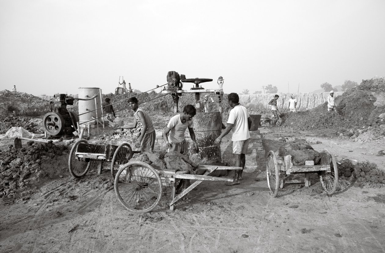 Tegelfabriker i Kolkata, Indien, 2016 (foto) av Jon Nicholson