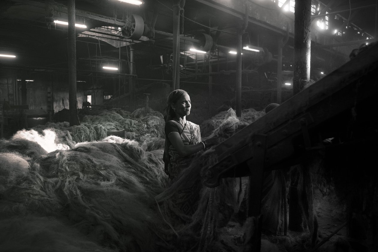 Jutefabrik, Kolkata, Indien, 2017 (foto) av Jon Nicholson