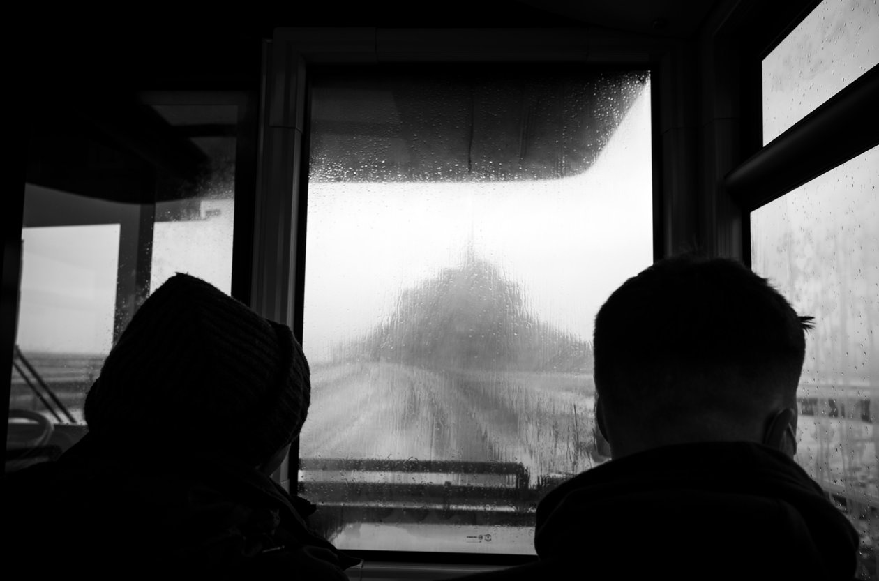 På väg till Mont St Michel, 2022 (foto) av Jon Nicholson