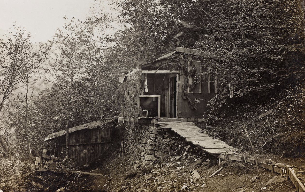 Album "Mitt världskrig - minnen av sydvästra fronten i Kärnten, Italien, Trentino-Alto Adige) 31/03/1915-12/11/ 1918 - Josef Zohles Wien ": militärbarack (s/v foto av Josef Zohles