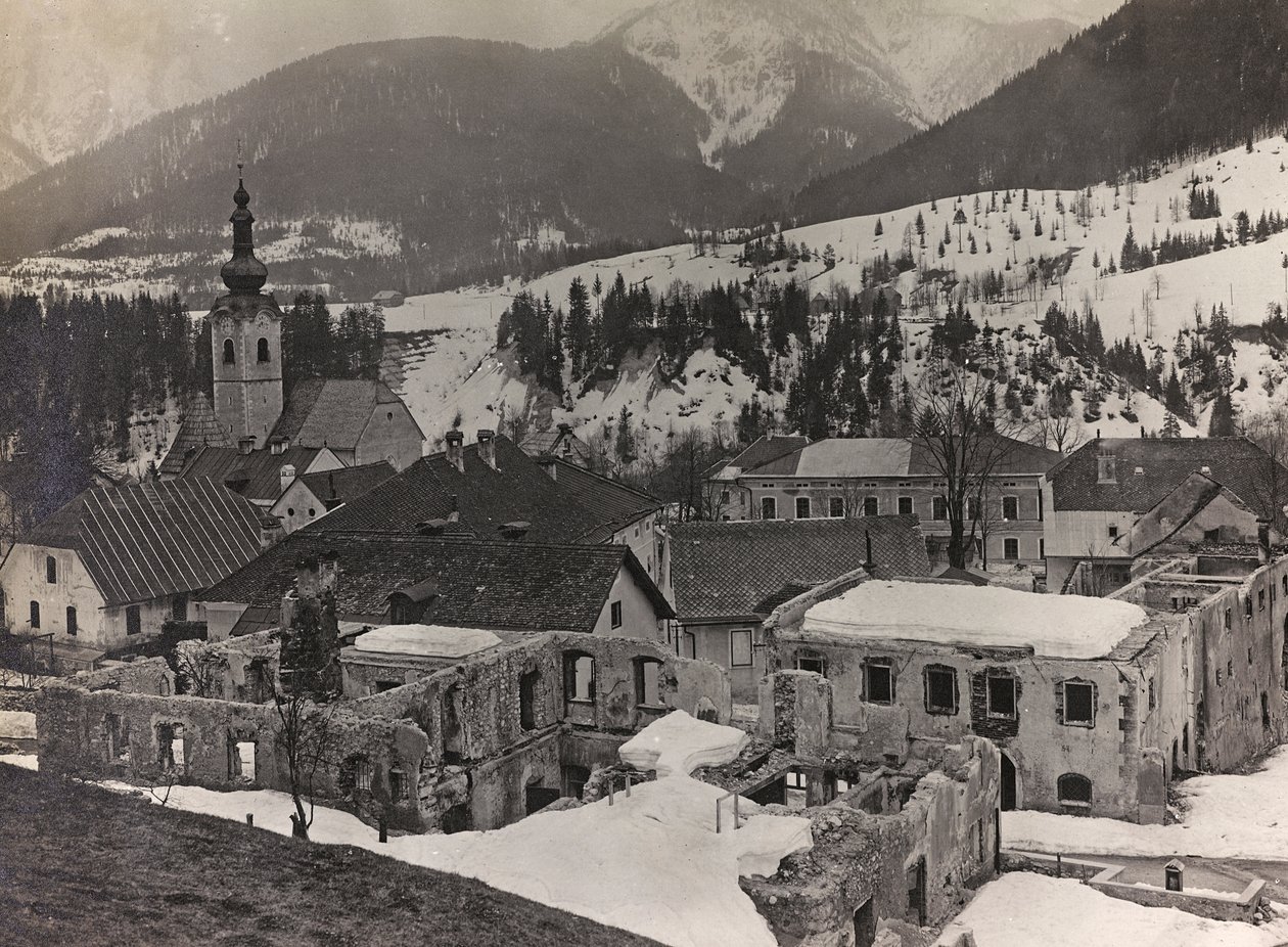 Album "Mitt världskrig - minnen av sydvästra fronten i Kärnten, Italien, Trentino-Alto Adige) 31/03/1915-12/11/ 1918 - Josef Zohles Vienna ": spillror i Tarvisio (s/v pho av Josef Zohles