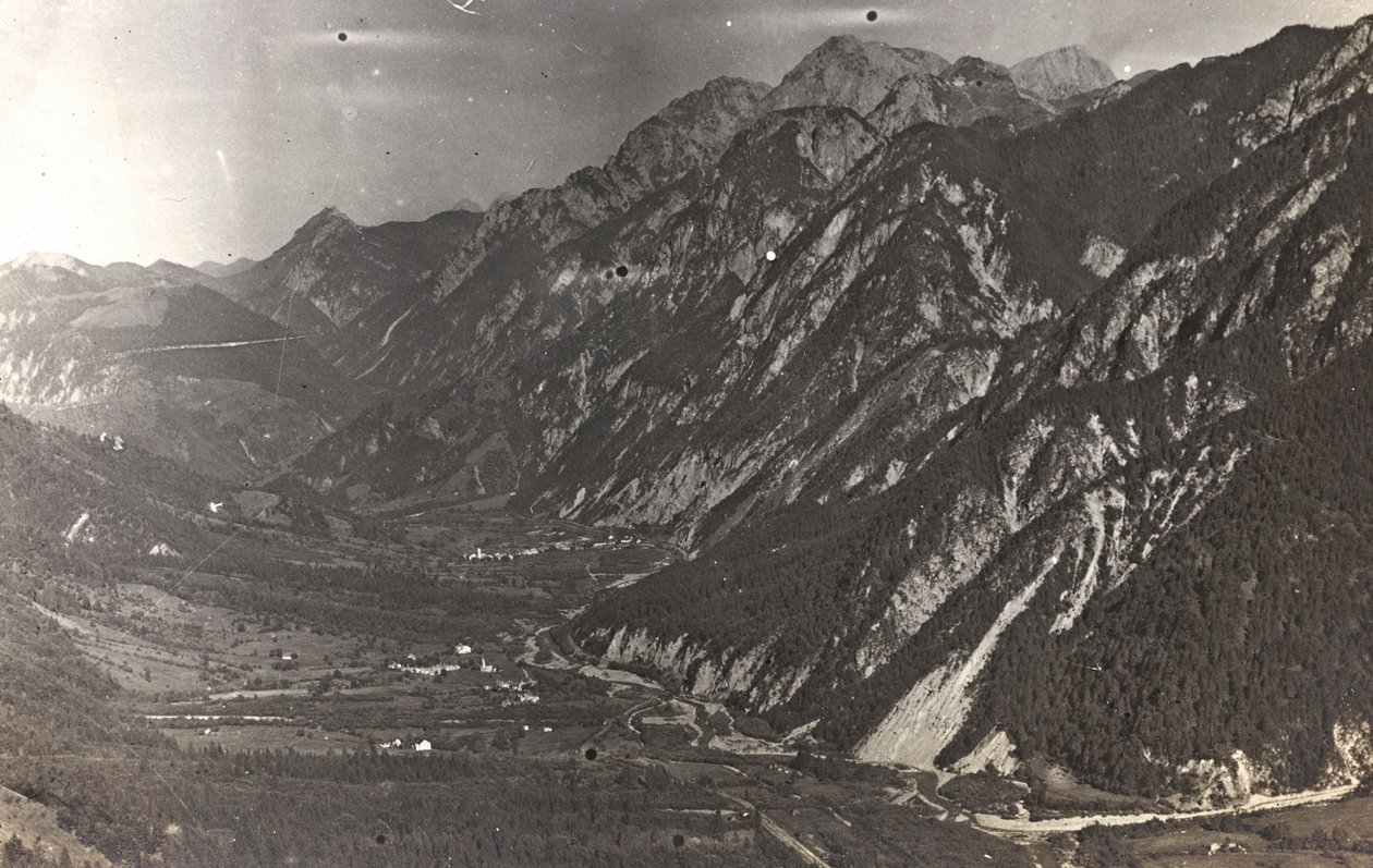 Album "Mitt världskrig - minnen av sydvästra fronten i Kärnten, Italien, Trentino-Alto Adige) 31/03/1915-12/11/ 1918 - Josef Zohles Wien ": panorama (s/v foto) av Josef Zohles