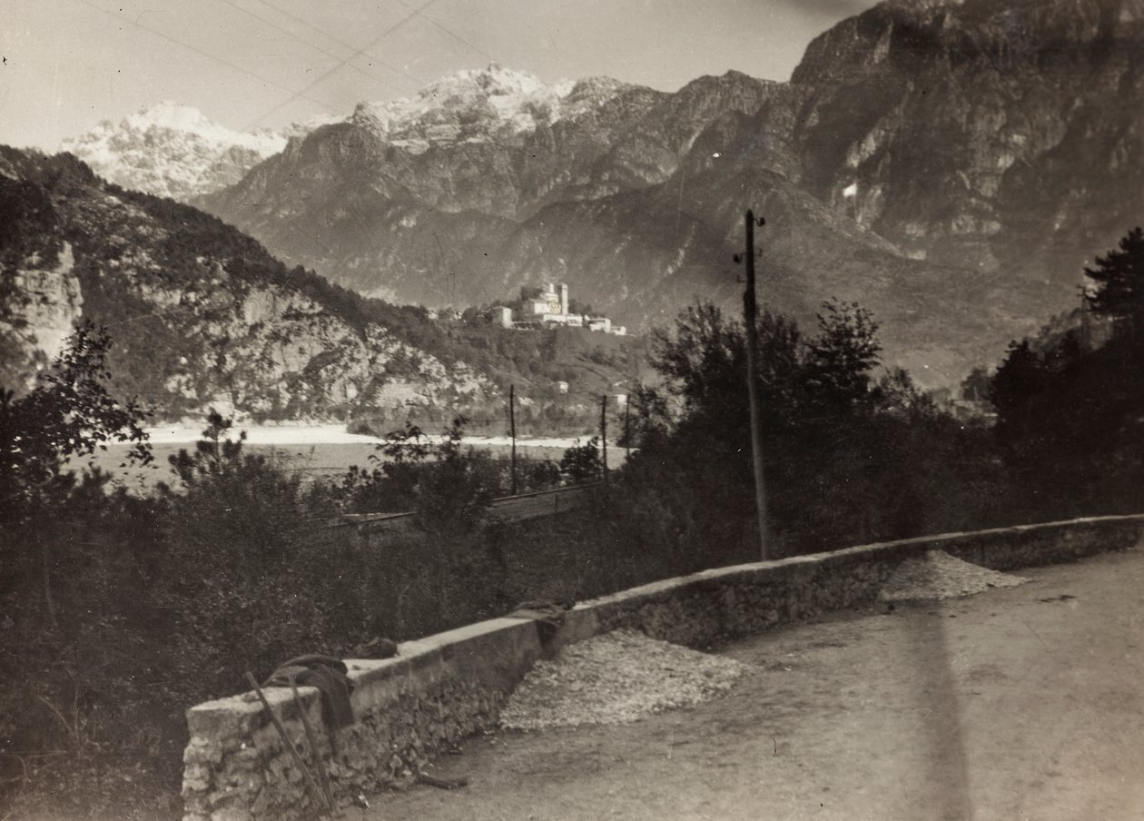 Album "Mitt världskrig - minnen av sydvästra fronten i Kärnten, Italien, Trentino-Alto Adige) 31/03/1915-12/11/ 1918 - Josef Zohles Wien ": krigszon (s/v foto) av Josef Zohles