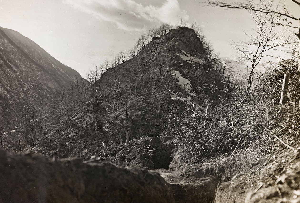 Album "Mitt världskrig - minnen av sydvästra fronten i Kärnten, Italien, Trentino-Alto Adige) 31/03/1915-12/11/ 1918 - Josef Zohles Wien ": krigszon (s/v foto) av Josef Zohles