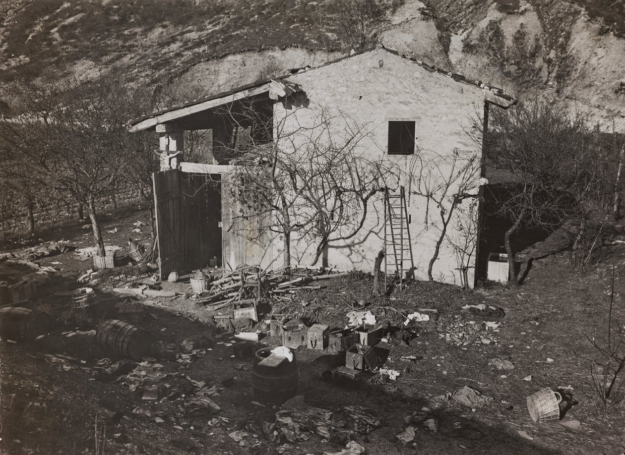 Album "Mitt världskrig - minnen av sydvästra fronten i Kärnten, Italien, Trentino-Alto Adige) 31/03/1915-12/11/ 1918 - Josef Zohles Wien ": hus (s/v foto) av Josef Zohles