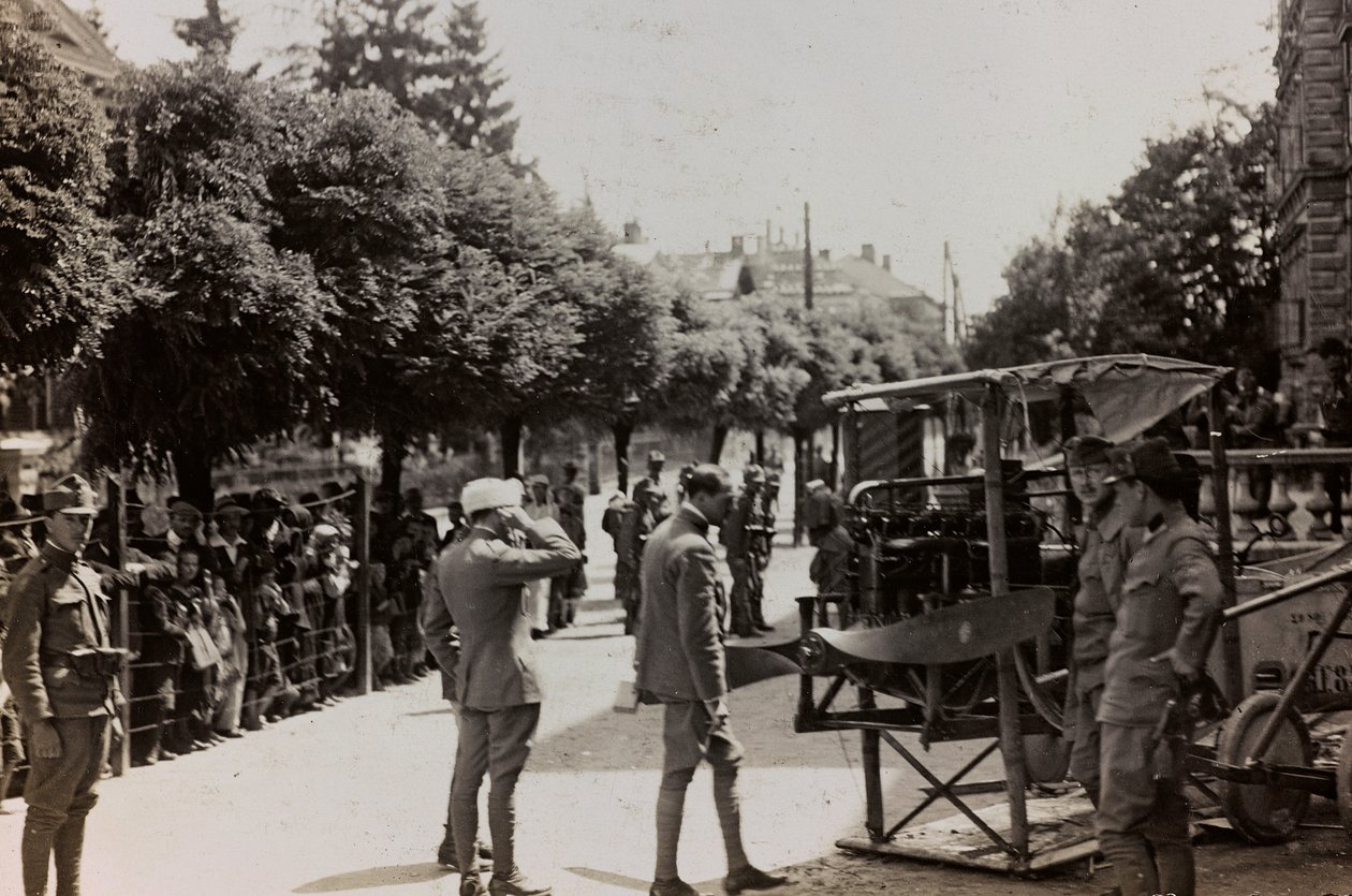 Album "Mitt världskrig - minnen av sydvästra fronten i Kärnten, Italien, Trentino-Alto Adige) 31/03/1915-12/11/1918 - Josef Zohles Wien ": Österrikiska soldater (s/v bild av Josef Zohles