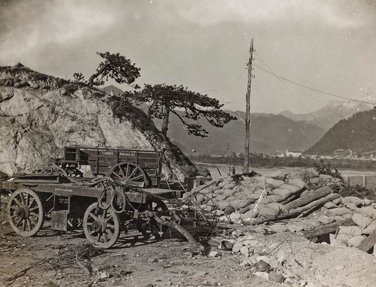 Album "Mitt världskrig - minnen från sydvästra fronten i Kärnten, Italien, Trentino-Alto Adige) 31/03/1915-12/11/ 1918 - Josef Zohles Vienna ": militär stridsvagn på Taglia av Josef Zohles