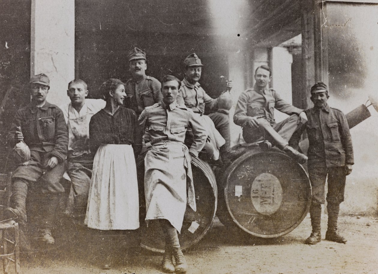 Album "Mitt världskrig - minnen av sydvästra fronten i Kärnten, Italien, Trentino-Alto Adige) 31/03/1915-12/11/ 1918 - Josef Zohles Vienna ": gruppporträtt framför av Josef Zohles