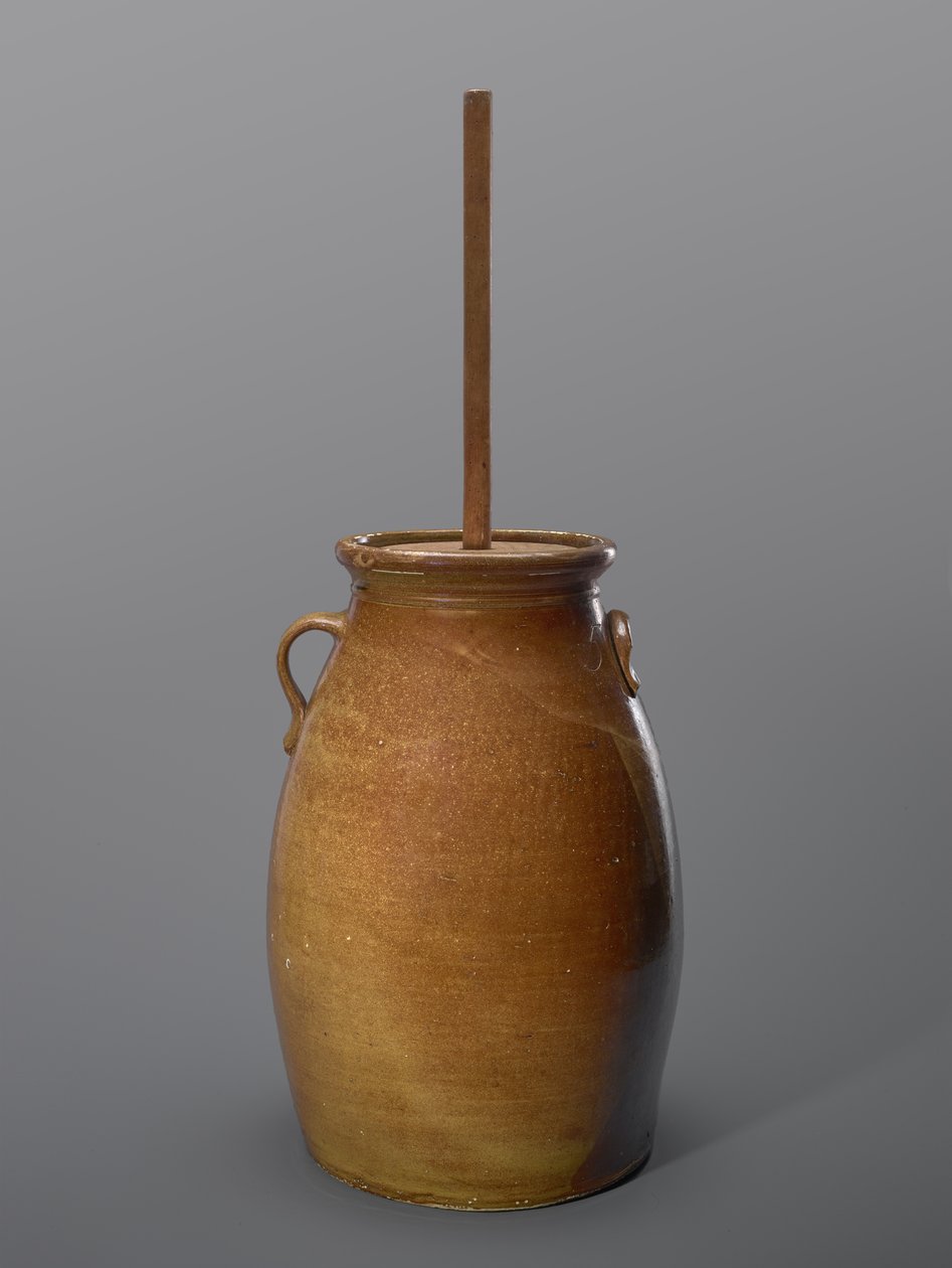 Churn, c. 1873-1900 (glidglaserat stengods med trä) av Joseph C. (attr.to) Rushton