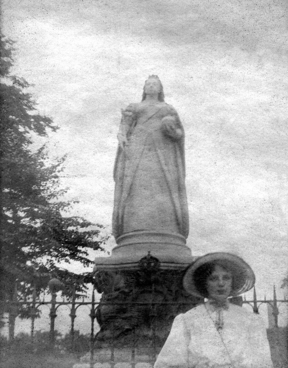 Queen Victorias staty, College Green, Bristol, 1900-talet av Joseph Edgar Boehm