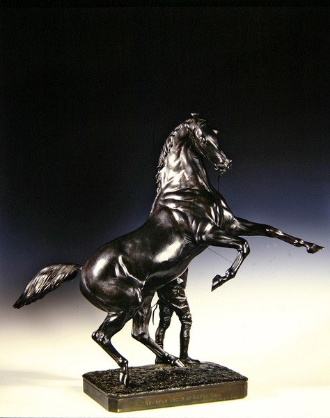 The Rearing Thoroughbred and Groom (brons) av Joseph Edgar Boehm