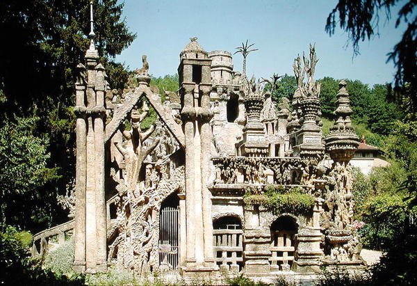 Det ideala palatset, byggt 1879-1912 av Joseph Ferdinand Cheval