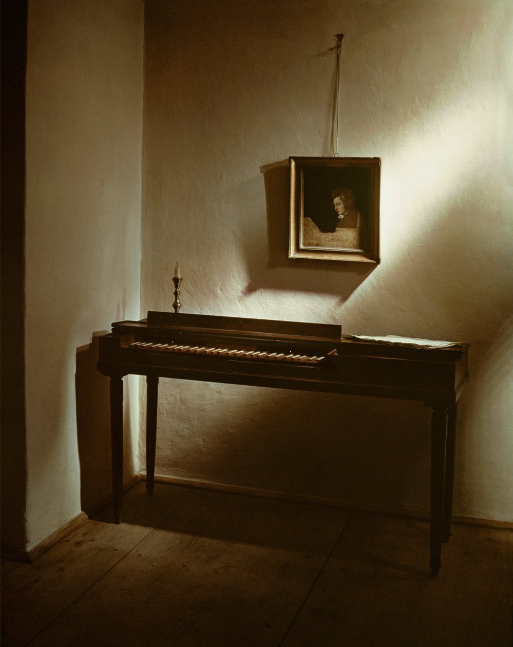 W. A. Mozarts klavikord och ett oavslutat porträtt ... av Joseph Lange