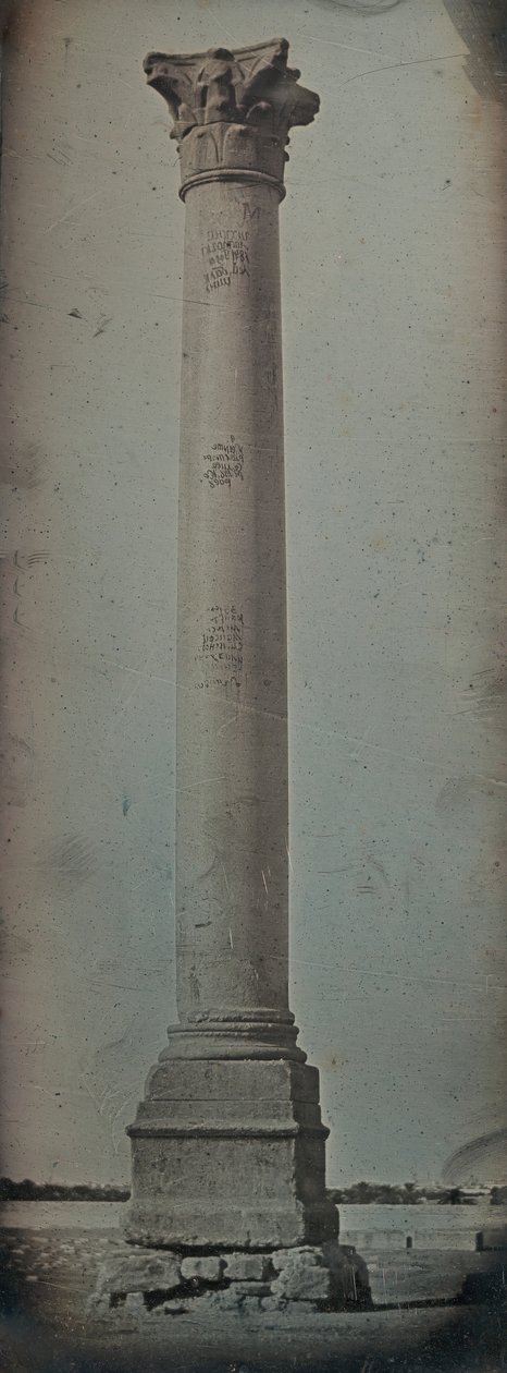 Pompejus kolumn, Alexandria, 1842. av Joseph Philibert Girault De Prangey