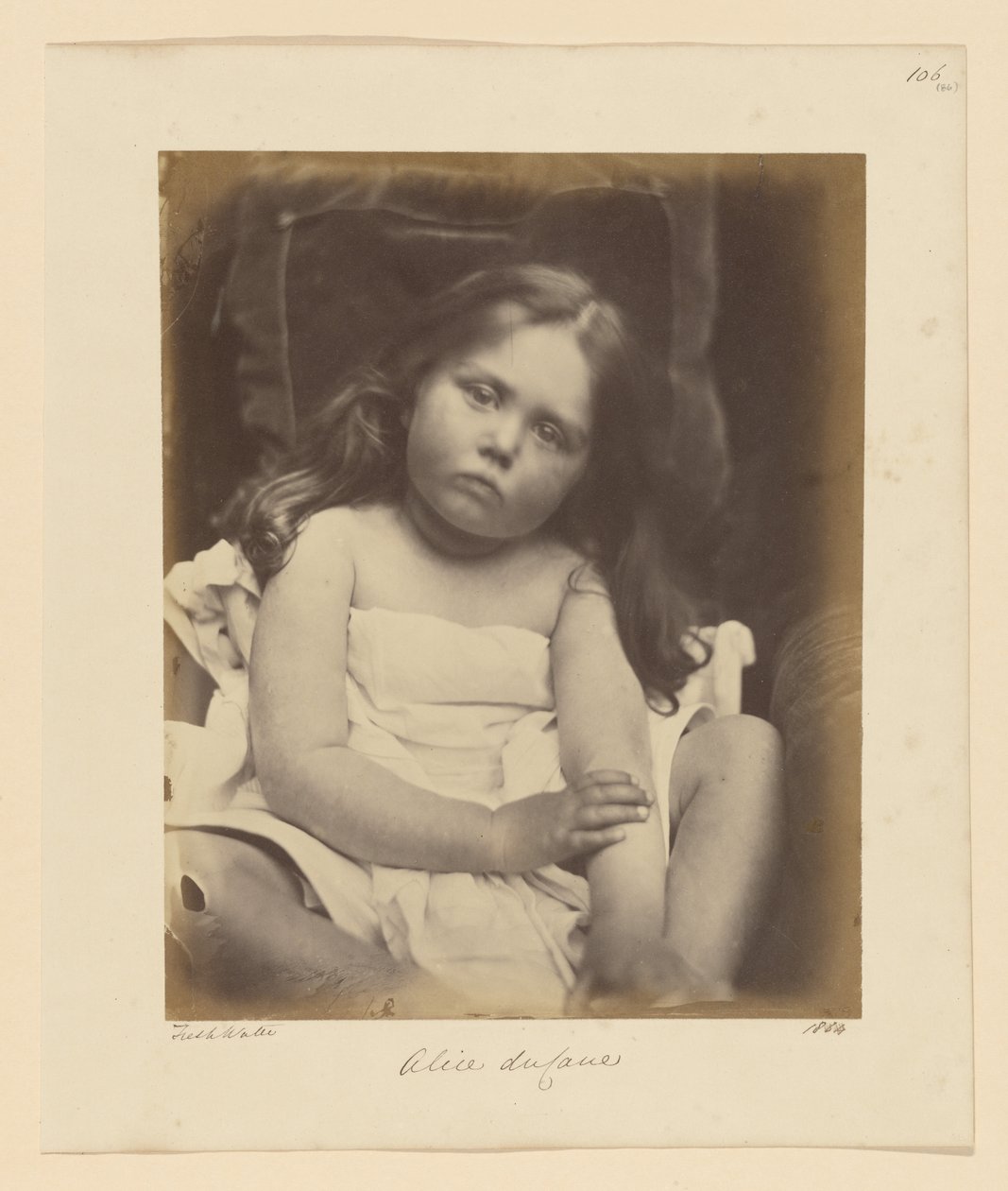 Alice du Cane av Julia Margaret Cameron