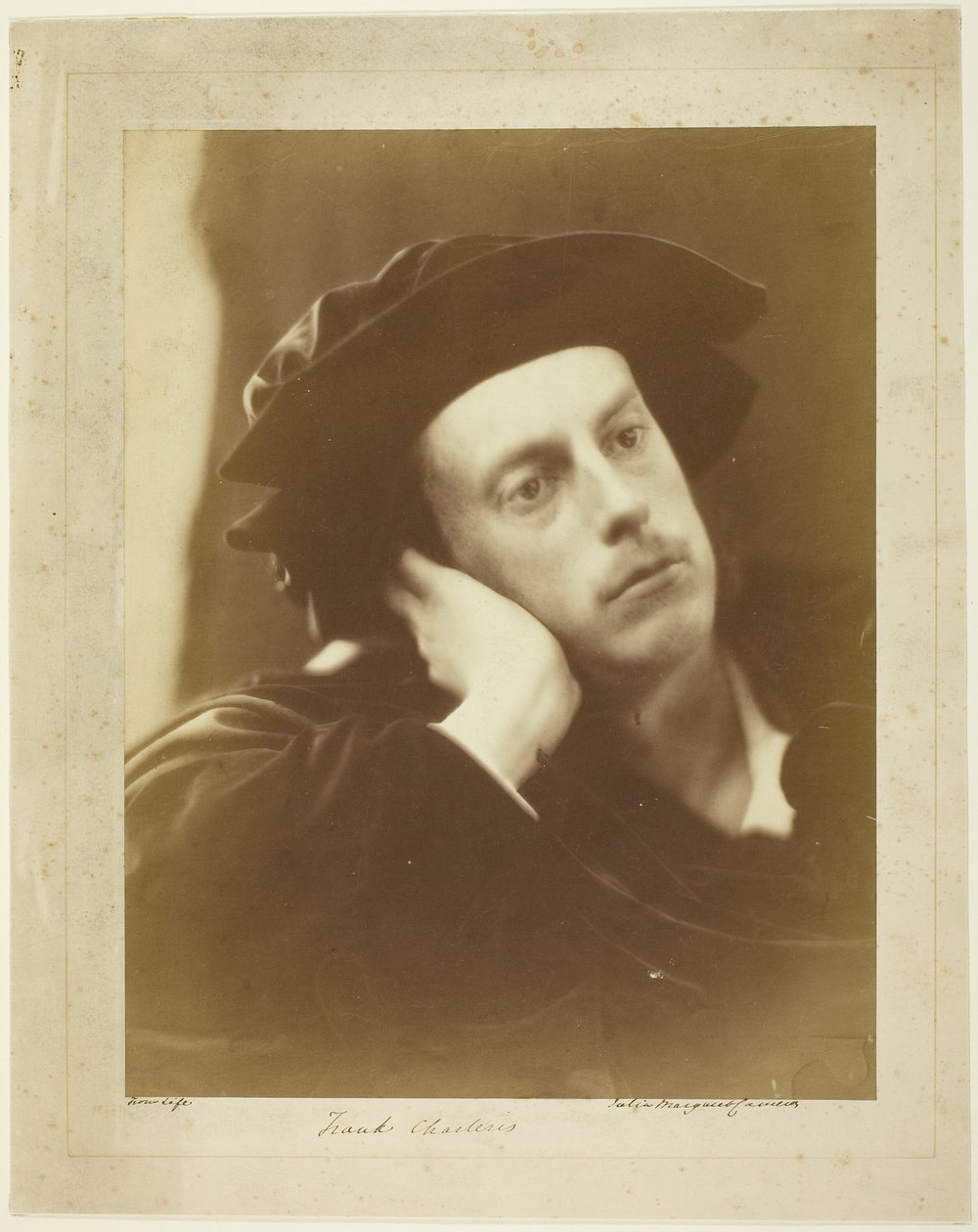 Porträtt av Hon. Frank Charteris av Julia Margaret Cameron