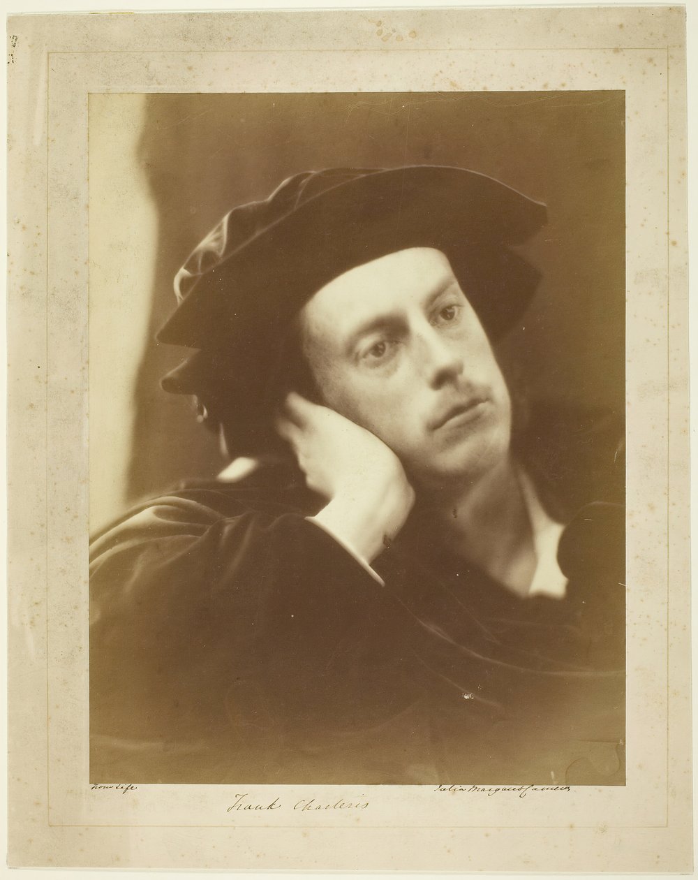Porträtt av Hon. Frank Charteris, 1867. av Julia Margaret Cameron