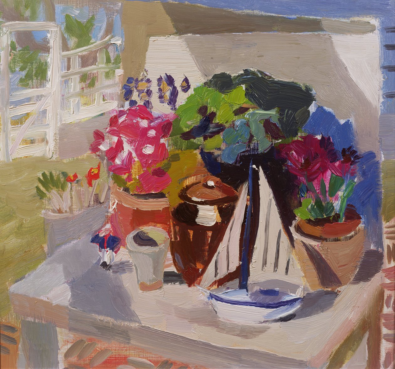 Blommor, krukor och yachter i loggian (olja ombord) av Julian Bailey