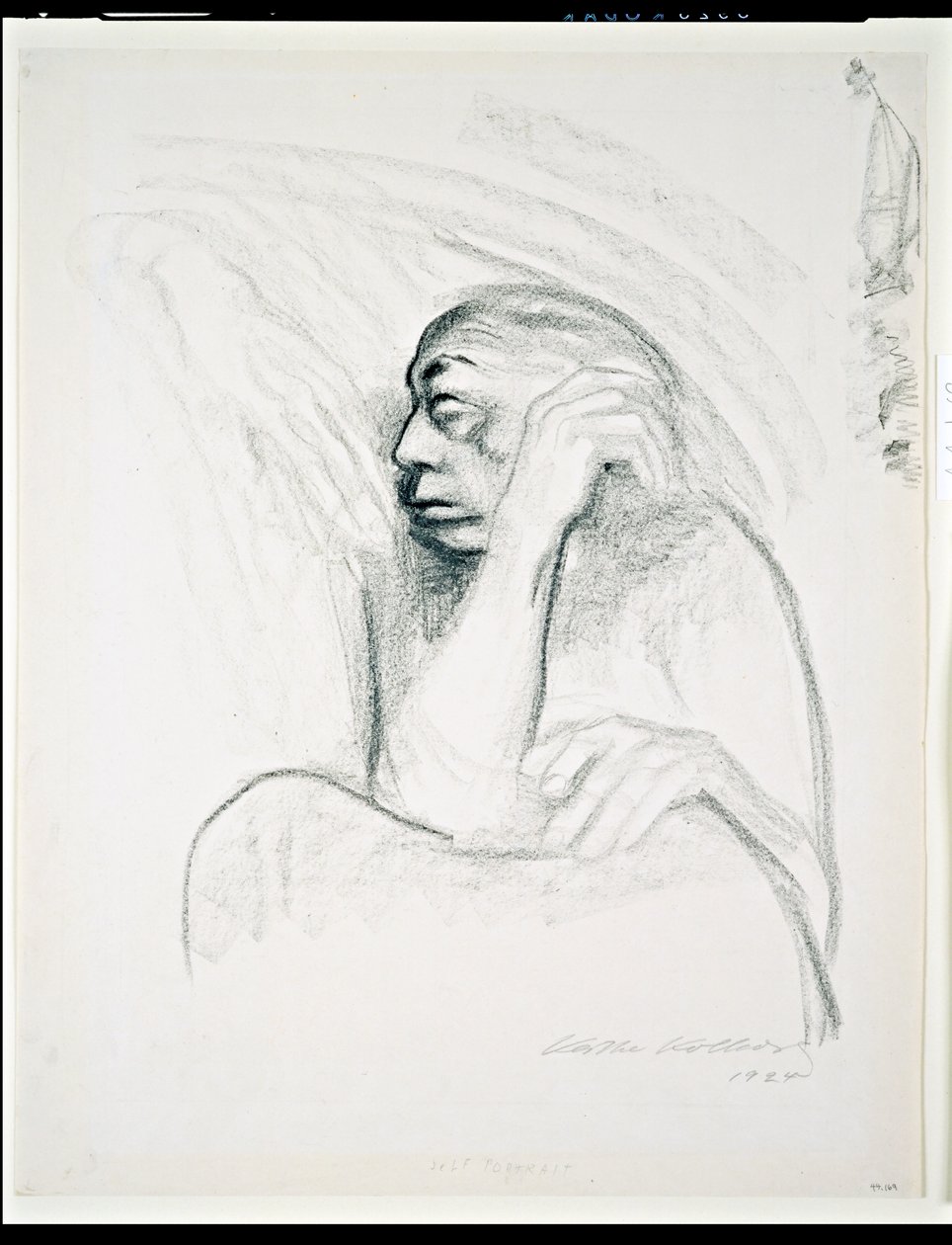 Självporträtt med dödens hand, 1924 (kol på papper) av Käthe Kollwitz