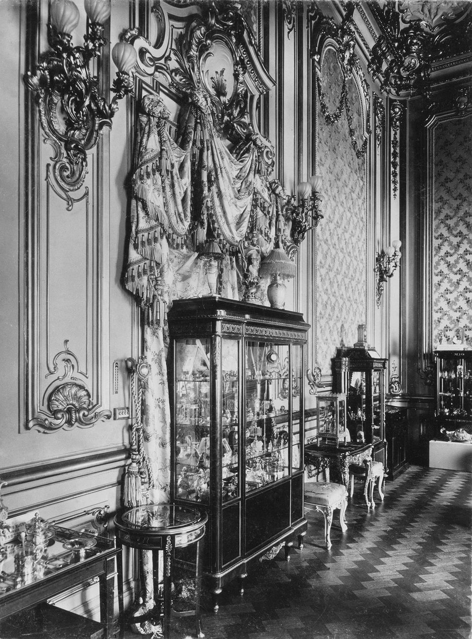 Fabergéhusets utställning, 1902 av Karl Karlovich Bulla