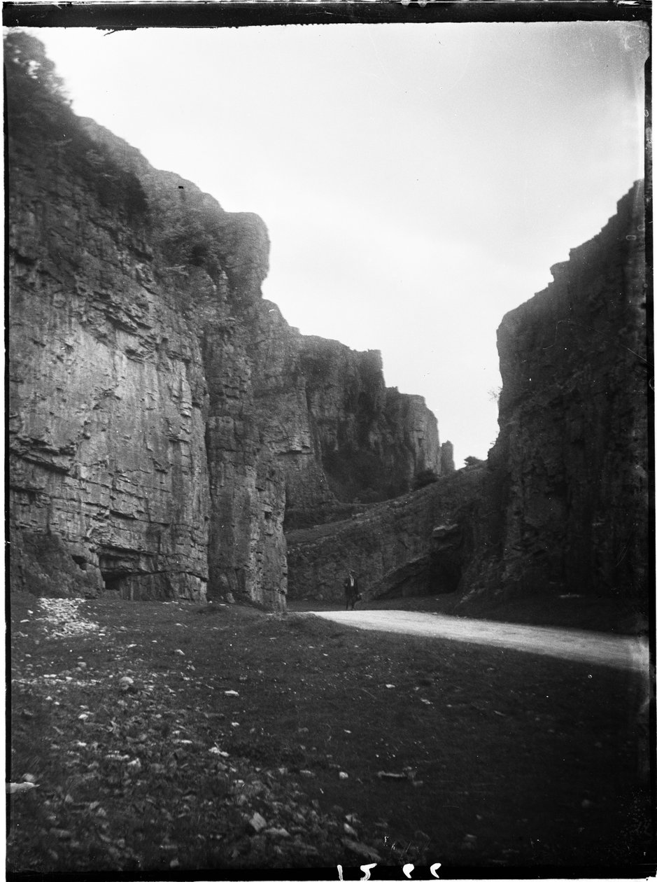 Cheddar Gorge, Cliff Road, Cheddar, Sedgemoor, Somerset, 22/05/1907 (s/v foto) av Katherine Jean Macfee