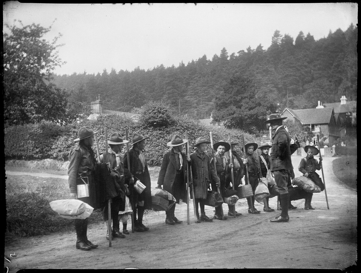 Holmbury St Mary, Shere, Guildford, Surrey, 23/05/1912 (s/v foto) av Katherine Jean Macfee